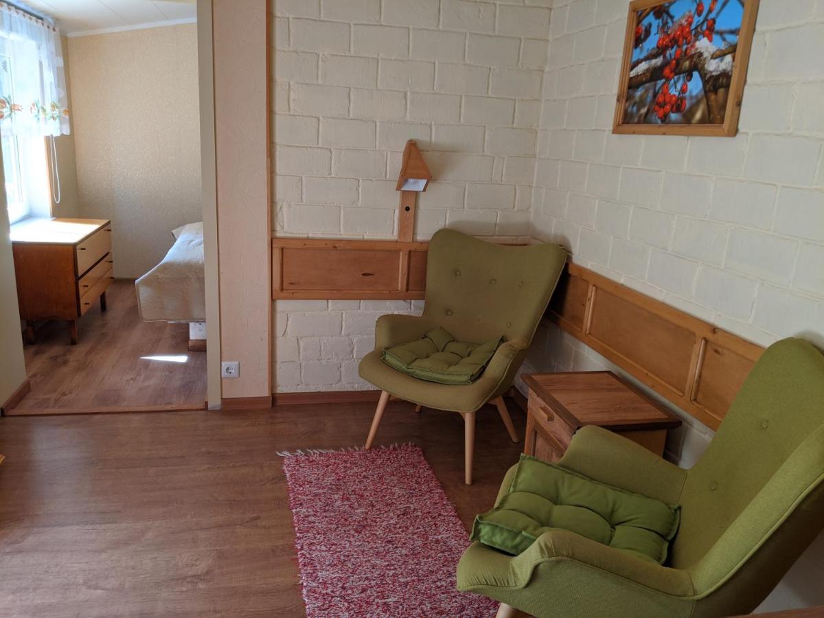 Paerna Guesthouse & Apartments クレサーレ エクステリア 写真