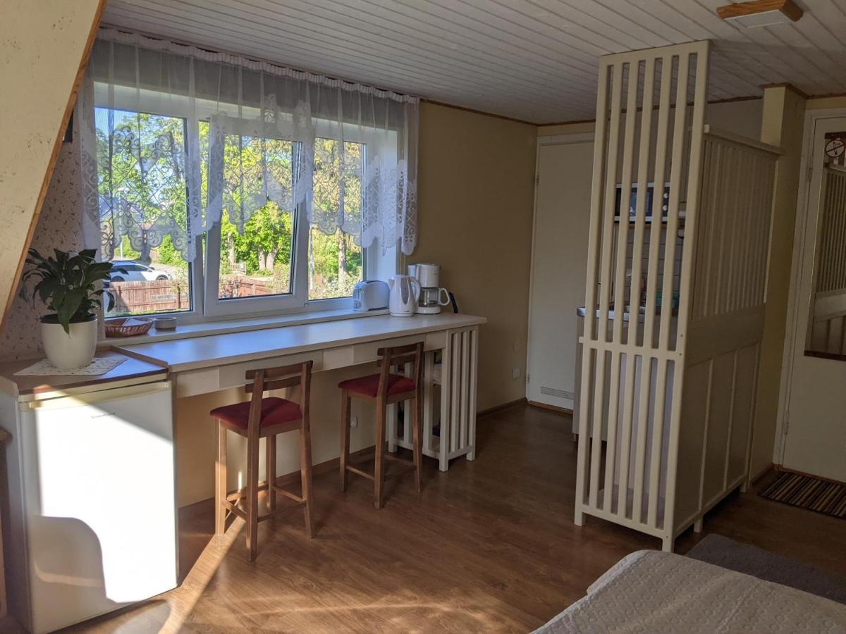 Paerna Guesthouse & Apartments クレサーレ エクステリア 写真