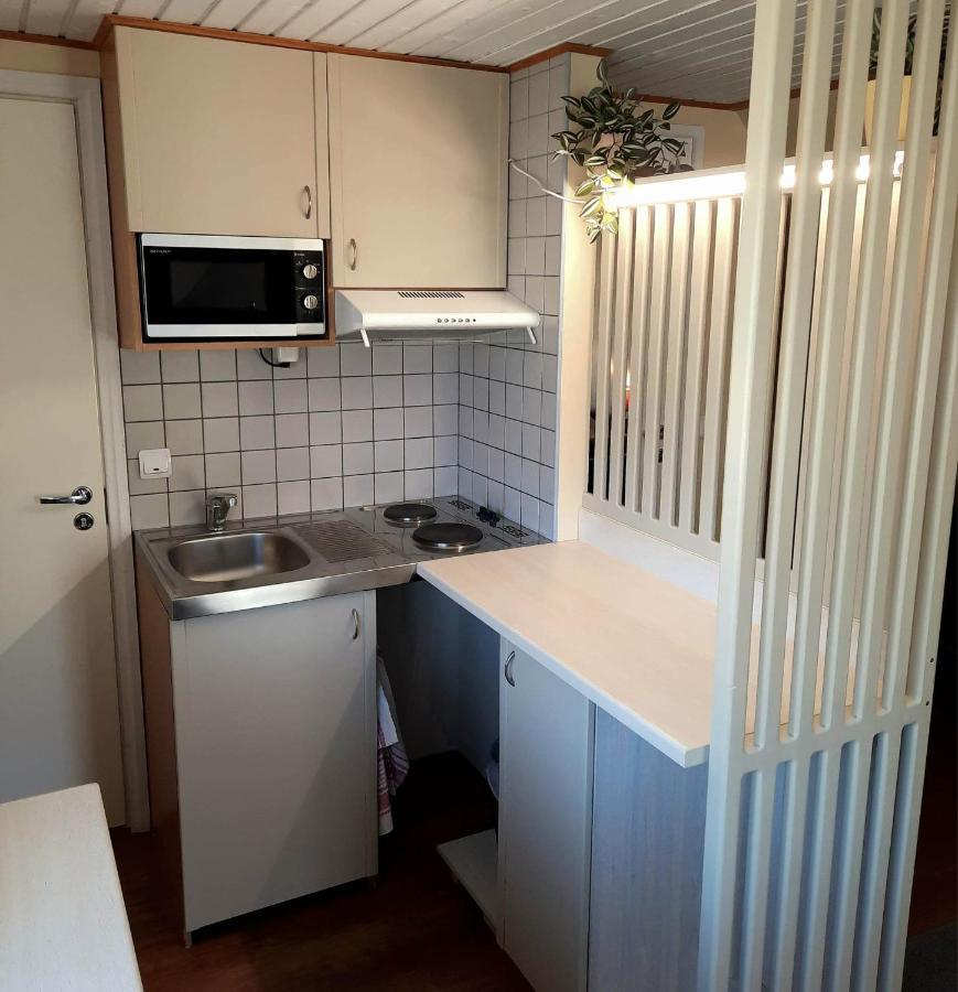 Paerna Guesthouse & Apartments クレサーレ エクステリア 写真