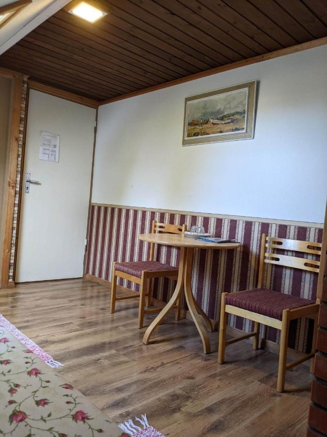 Paerna Guesthouse & Apartments クレサーレ エクステリア 写真