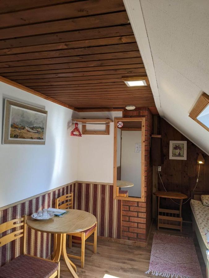 Paerna Guesthouse & Apartments クレサーレ エクステリア 写真