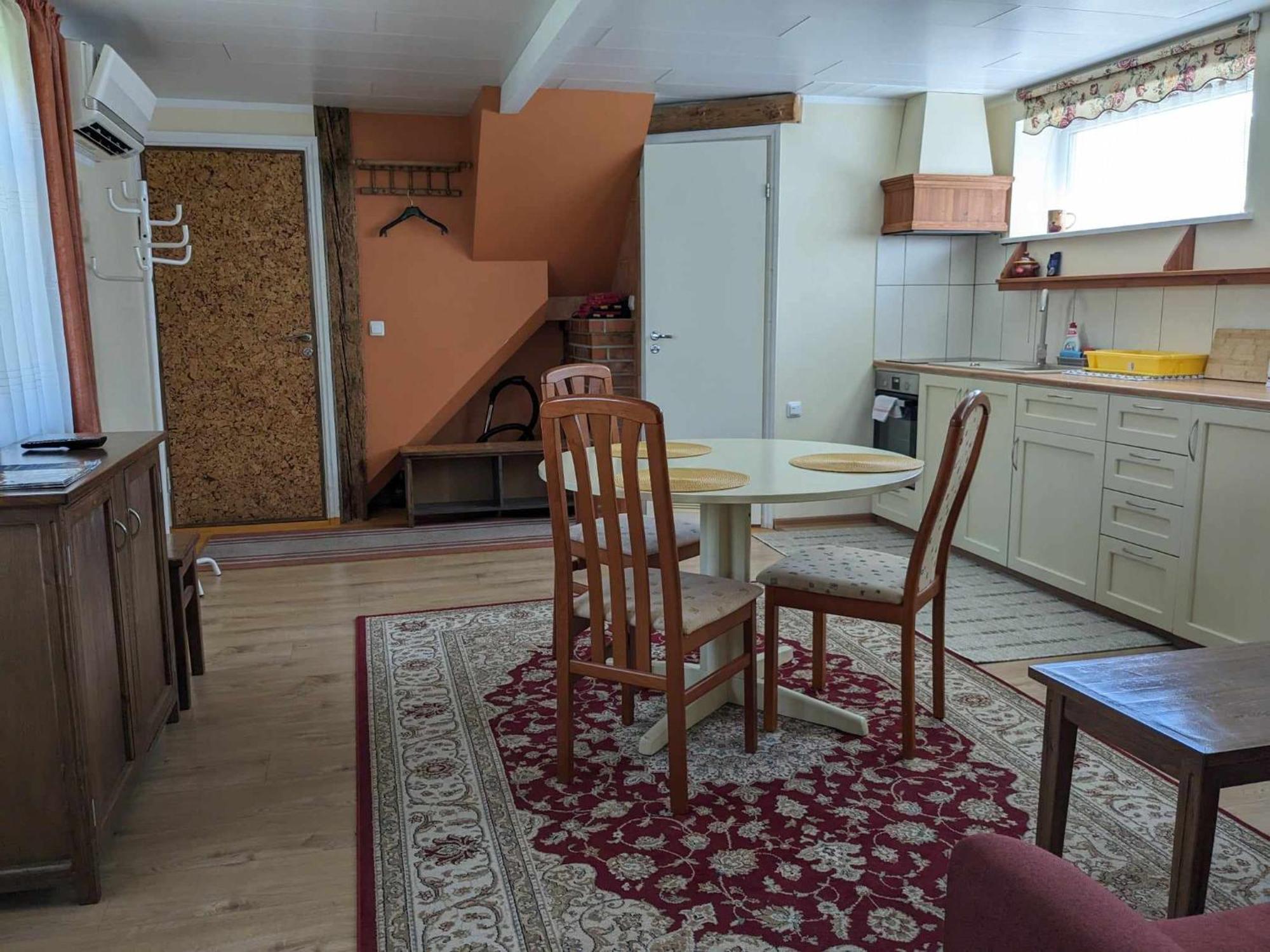 Paerna Guesthouse & Apartments クレサーレ エクステリア 写真